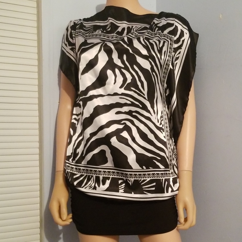 🩶WET SEAL ANIMAL TAPESTRY PRINT DRESS